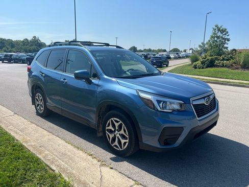 Used 2020 Subaru Forester Premium AWD/4WD image 2