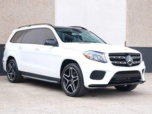 Used 2018 Mercedes-Benz GLS 550 4MATIC w/ Driver Assistance Package image 4