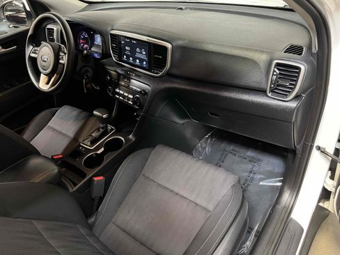 Used 2020 Kia Sportage LX FWD image 26