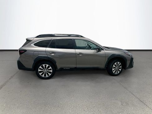 Used 2024 Subaru Outback Limited AWD/4WD image 8