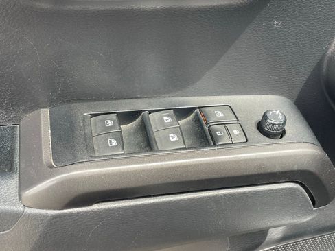 Used 2022 Toyota Tacoma TRD Off-Road image 7