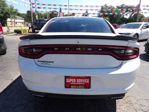Used 2016 Dodge Charger SXT w/ Rallye Group RWD image 4