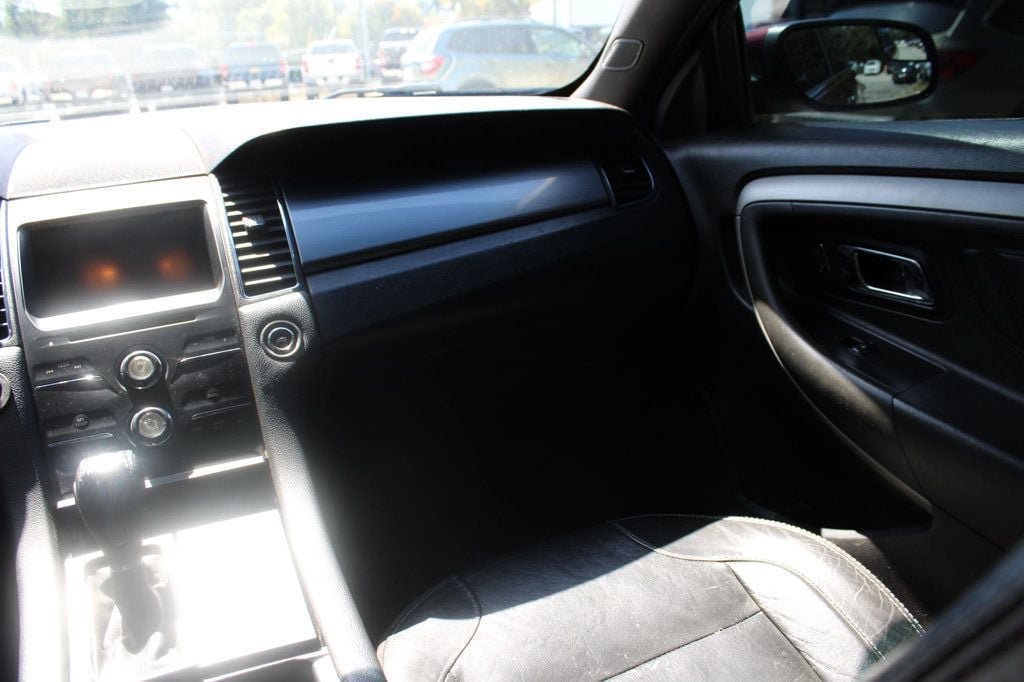 Used 2013 Ford Taurus SEL FWD image 18