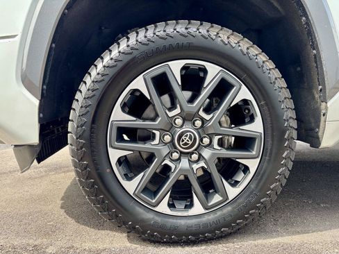 Used 2022 Toyota Tundra Limited w/ Power Package AWD/4WD image 25