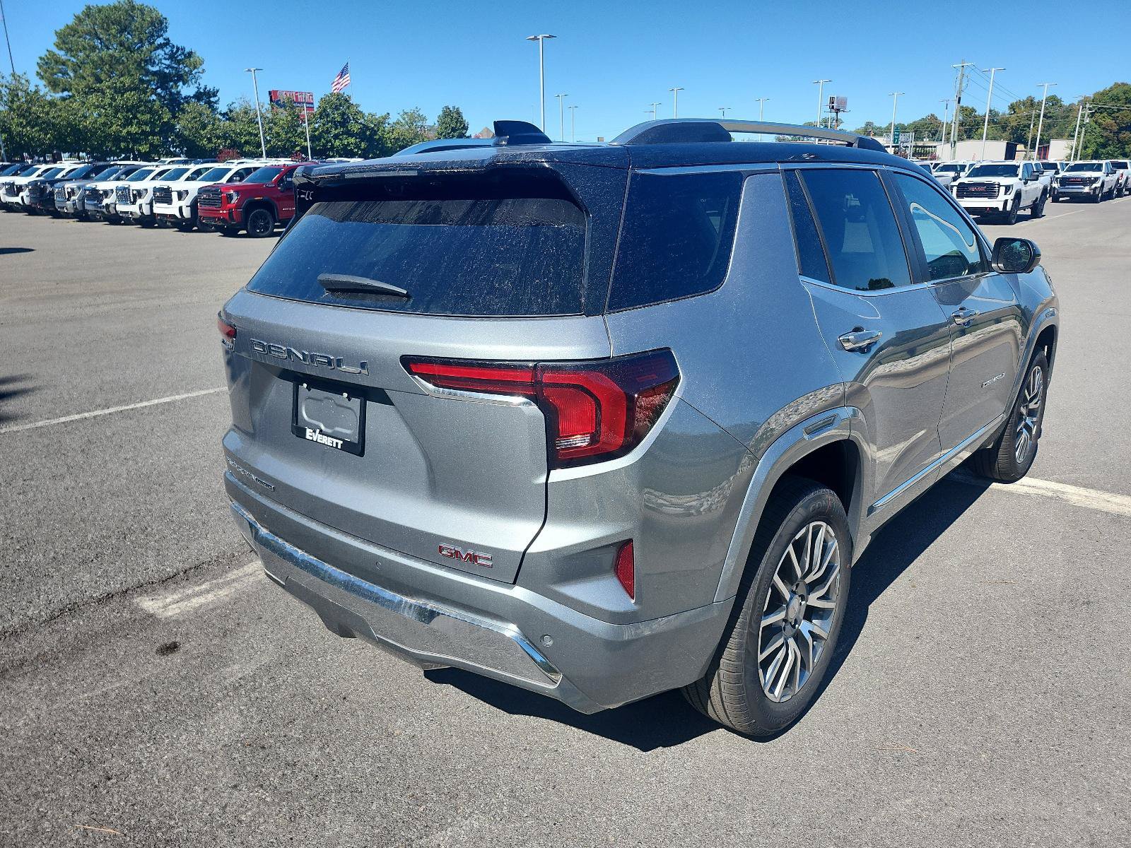 New 2027 GMC Terrain Denali AWD/4WD image 3