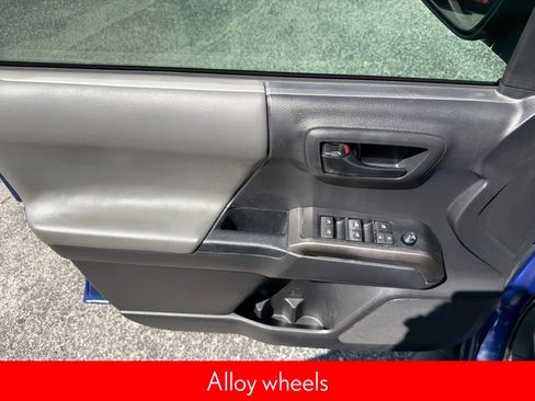 Used 2022 Toyota Tacoma SR5 w/ Technology Package image 19