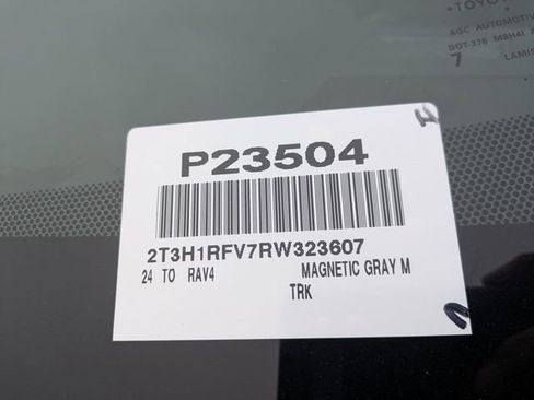 Used 2024 Toyota RAV4 LE image 31