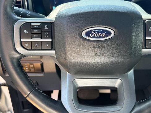 Used 2024 Ford F350 Lariat w/ Lariat Ultimate Package AWD/4WD image 27