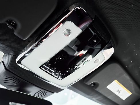 Used 2026 Rolls-Royce Cullinan image 78