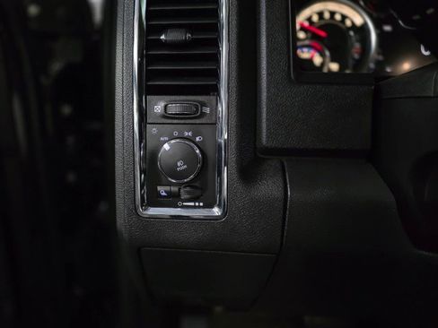 Used 2017 RAM 3500 Laramie w/ Sport Appearance Group image 32