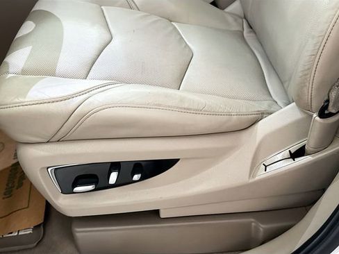 Used 2019 Cadillac Escalade ESV Luxury image 21