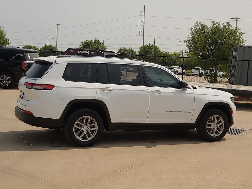 Used 2024 Jeep Grand Cherokee L Laredo w/ Luxury Tech Group I AWD/4WD image 4