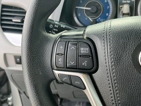 Used 2020 Toyota Sienna LE FWD image 9
