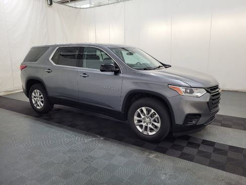 Used 2020 Chevrolet Traverse LS FWD image 11