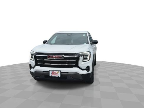 Used 2026 GMC Terrain Elevation FWD image 3