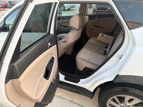 Used 2017 Hyundai Tucson SE FWD image 18