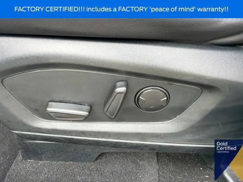 Used 2023 Ford Explorer XLT w/ Equipment Group 202A AWD/4WD image 30