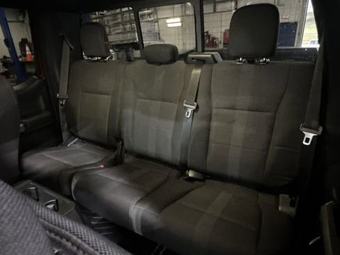 Used 2015 Ford F150 XLT w/ Equipment Group 302A Luxury image 27