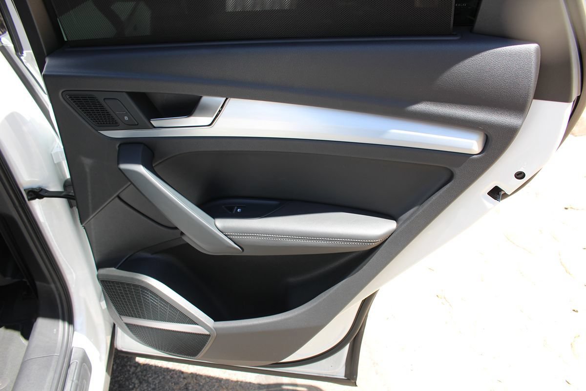 Used 2018 Audi SQ5 Prestige w/ Prestige Package AWD/4WD image 19