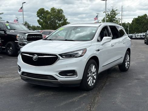 Used 2021 Buick Enclave Premium w/ Sun and Sites Package AWD/4WD image 2