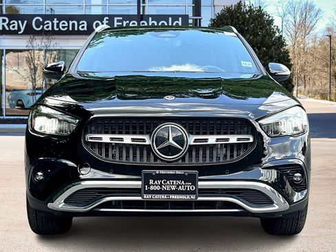 Used 2025 Mercedes-Benz GLA 250 4MATIC image 3