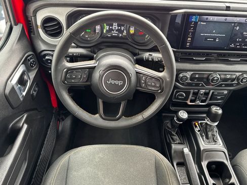 Used 2024 Jeep Wrangler Sport S image 28