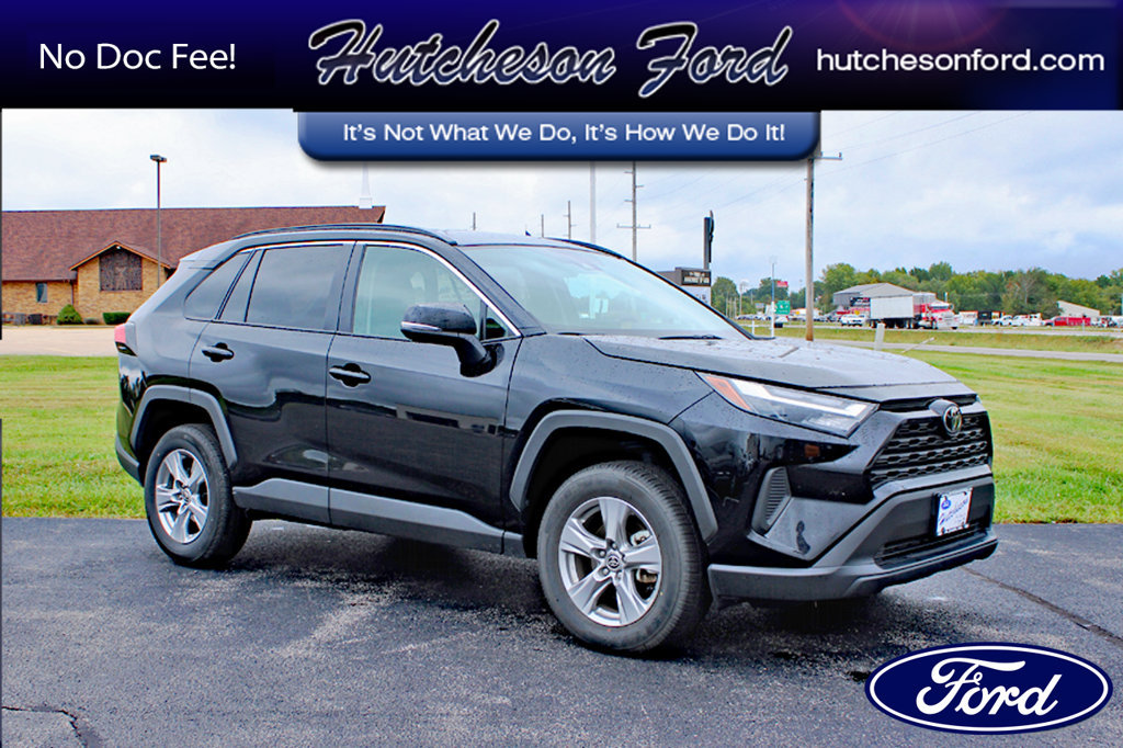 Used 2025 Toyota RAV4 XLE AWD/4WD image 1