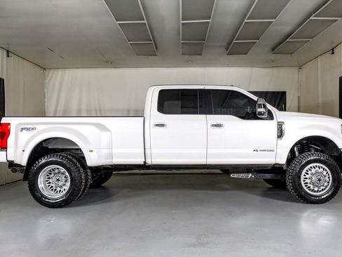 Used 2017 Ford F350 Lariat w/ Lariat Ultimate Package image 5