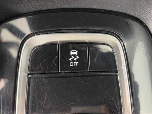 Used 2024 Toyota Corolla LE FWD image 26