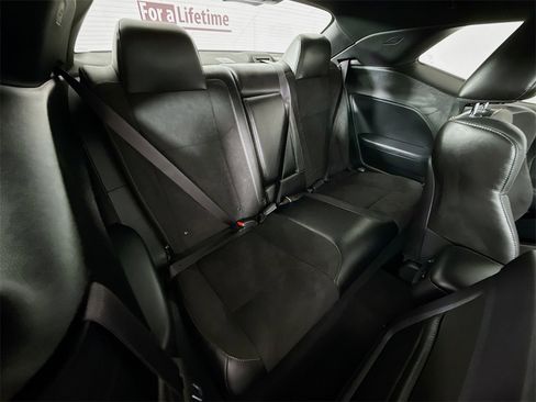 Certified 2023 Dodge Challenger R/T Scat Pack image 31