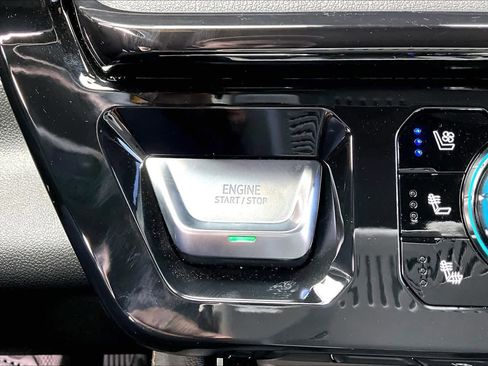 Used 2026 GMC Sierra 2500 AT4 w/ AT4 Premium Plus Package AWD/4WD image 35