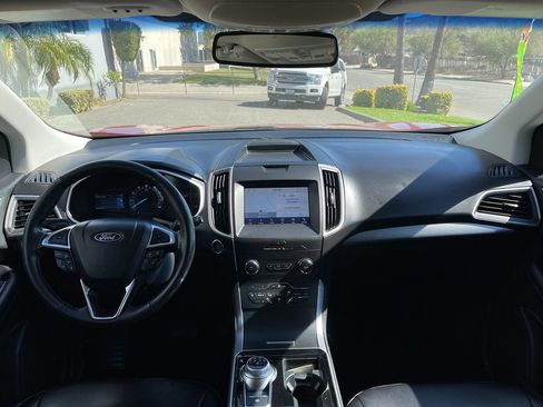 Used 2020 Ford Edge SEL w/ Convenience Package FWD image 13