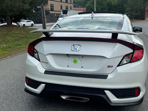 Used 2018 Honda Civic Si image 22