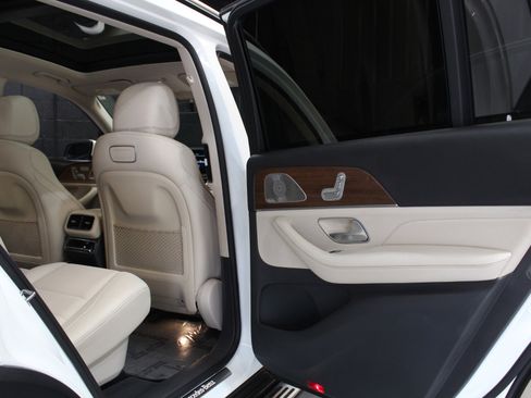Used 2020 Mercedes-Benz GLS 450 4MATIC image 53