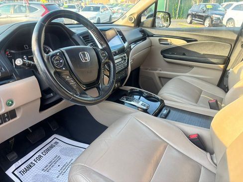 Used 2016 Honda Pilot Touring image 18