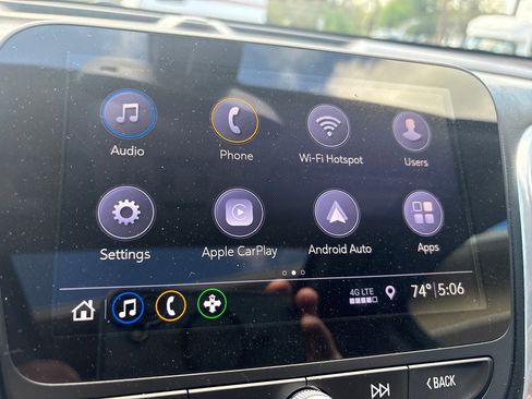 Used 2019 Chevrolet Equinox Premier FWD image 16