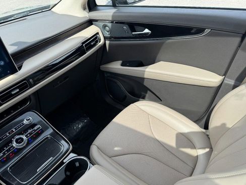 Certified 2021 Lincoln Nautilus Reserve w/ Equipment Group 201A image 11