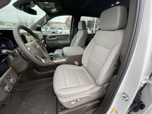 New 2025 Chevrolet Silverado 1500 LT w/ Convenience Package II RWD image 56