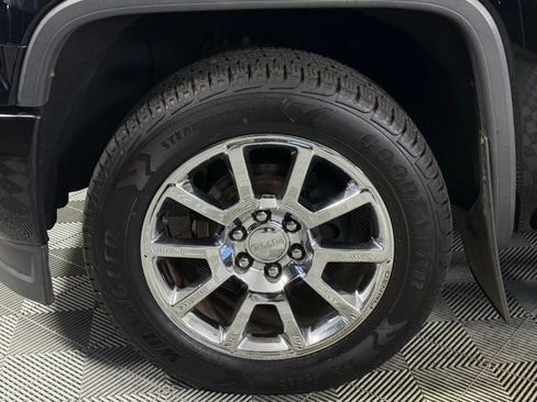 Used 2014 GMC Sierra 1500 Denali w/ Driver Alert Package image 11
