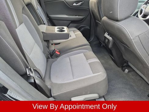 Used 2025 Chevrolet Blazer LT FWD image 30