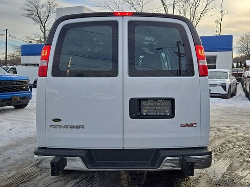 Used 2024 GMC Savana 2500 w/ Driver Convenience Package image 7
