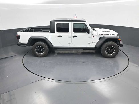 Used 2026 Jeep Gladiator Rubicon AWD/4WD image 35