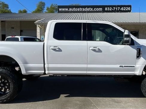 Used 2017 Ford F250 Lariat w/ Lariat Value Package AWD/4WD image 7