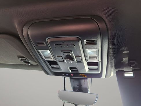 Used 2021 Chevrolet Suburban High Country image 42