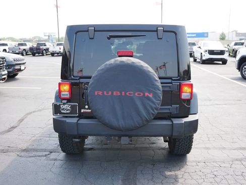 Used 2013 Jeep Wrangler Unlimited Rubicon w/ Connectivity Group AWD/4WD image 6