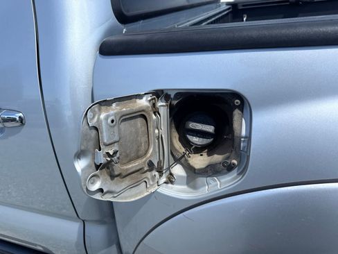 Used 2013 Toyota Tacoma 4x4 Double Cab w/ TRD Off-Road Pkg image 11