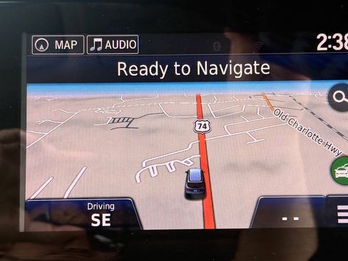 Used 2017 Honda Pilot Touring image 16