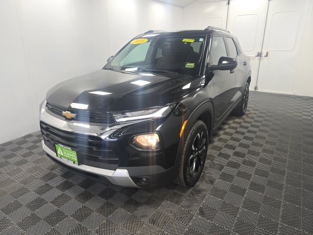 Used 2023 Chevrolet TrailBlazer LT w/ Convenience Package AWD/4WD image 3