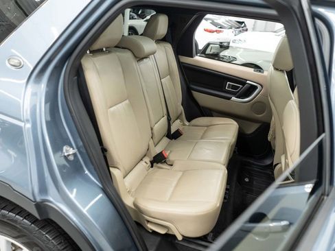 Used 2018 Land Rover Discovery Sport HSE AWD/4WD image 12