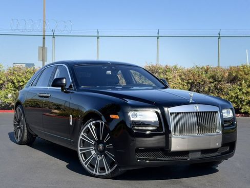 Used 2014 Rolls-Royce Ghost RWD image 4